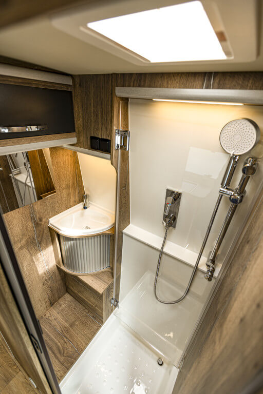 mega-lounge-680S-twin-megamobil-modelle-wohnmobile-center